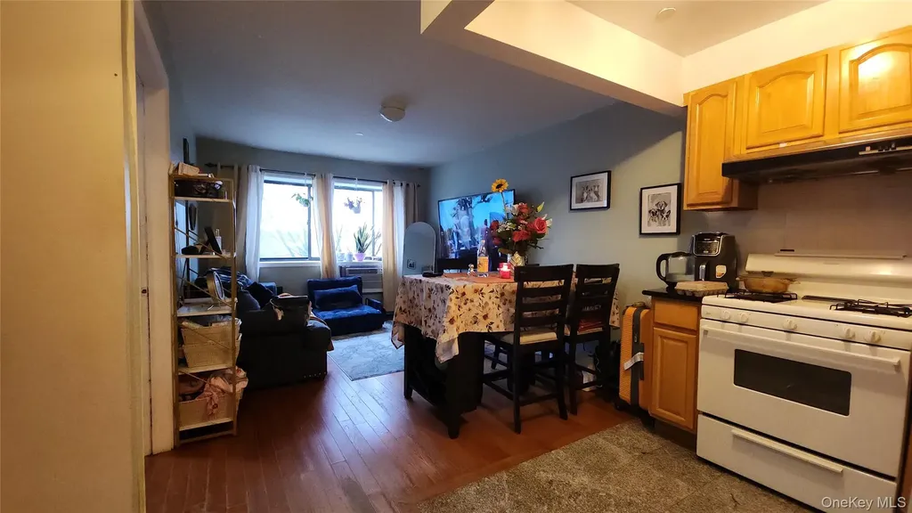 8432 Grand Avenue Elmhurst NY 11373