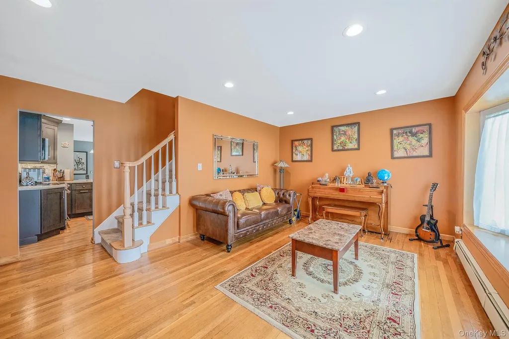 3476 Clifton Boulevard Wantagh NY 11793