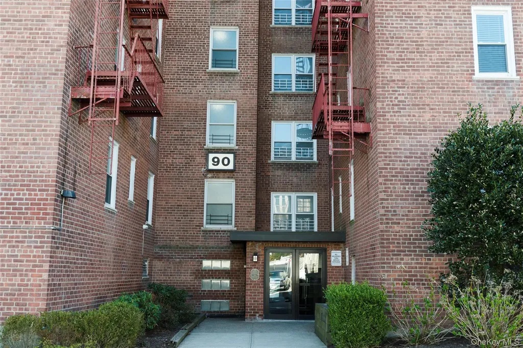 90 Union Street New Rochelle NY 10805