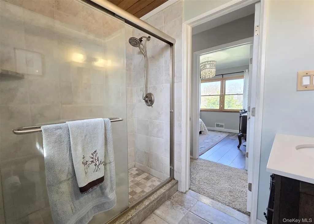 261 Phyllis Drive Patchogue NY 11772