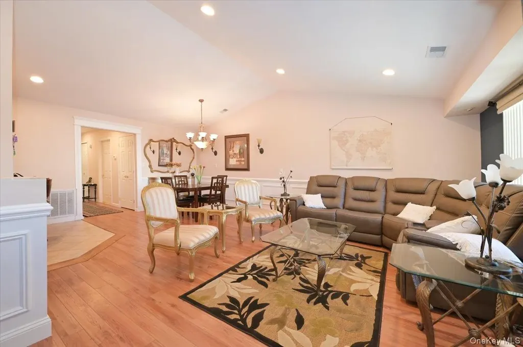 80 Morley Circle Melville NY 11747