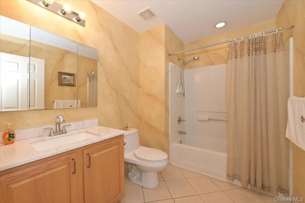 80 Morley Circle Melville NY 11747