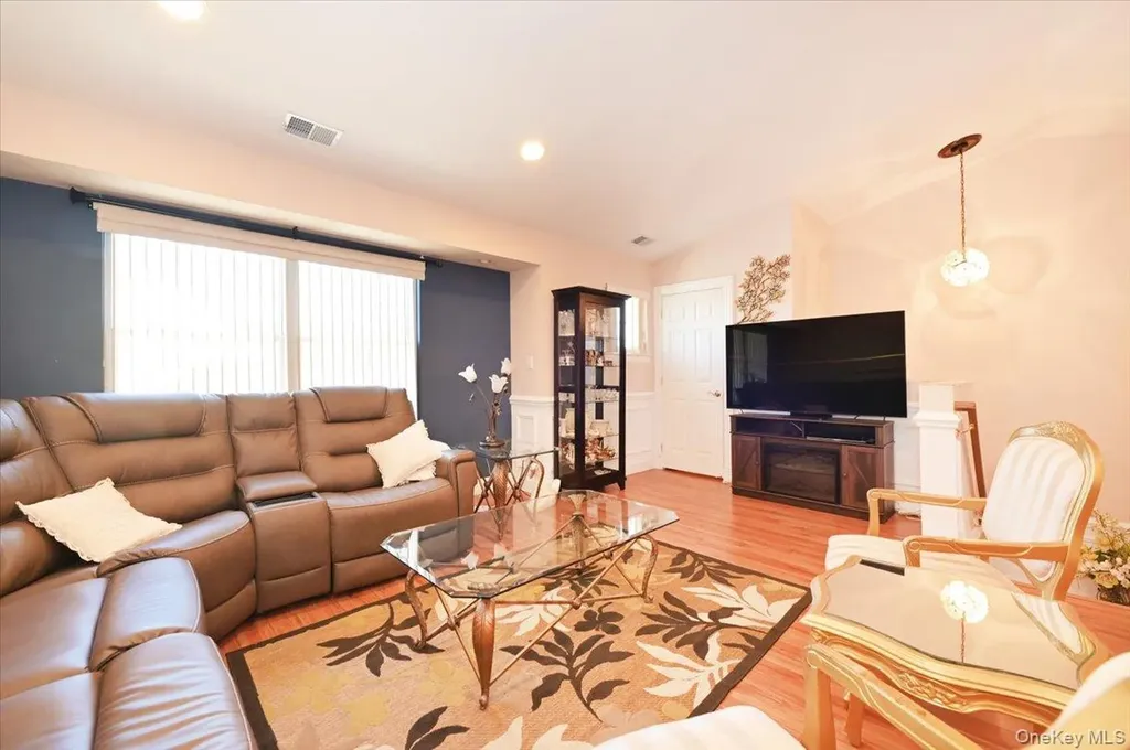 80 Morley Circle Melville NY 11747