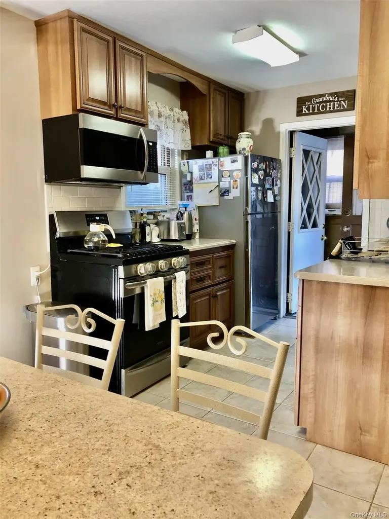 398 Hendrickson Avenue Valley Stream NY 11580
