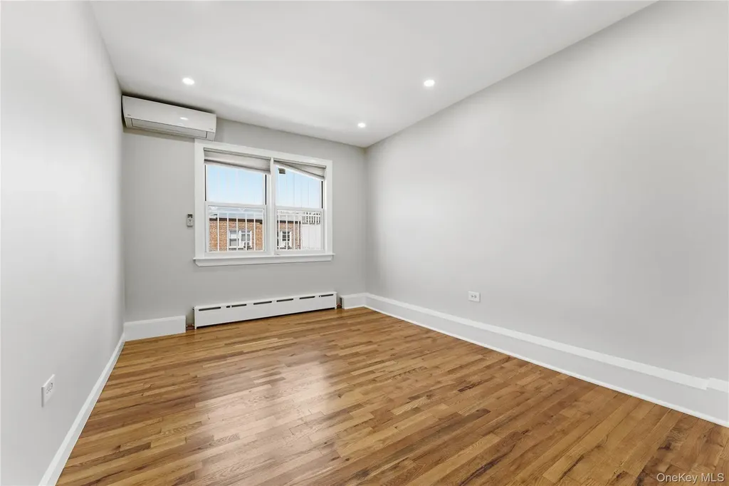 10525 63rd Drive Forest Hills NY 11375