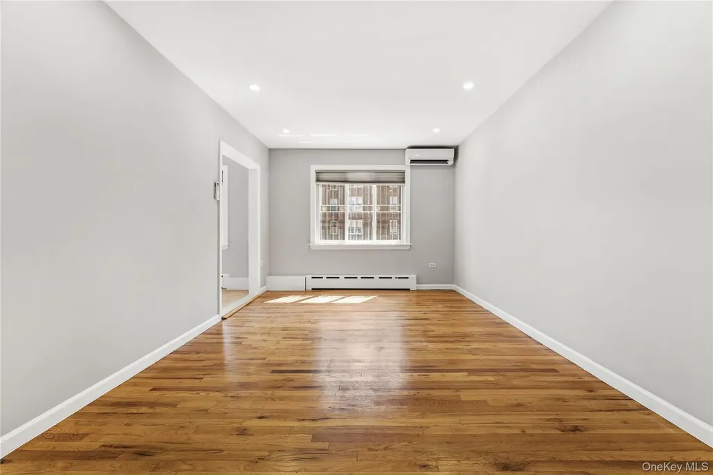 10525 63rd Drive Forest Hills NY 11375