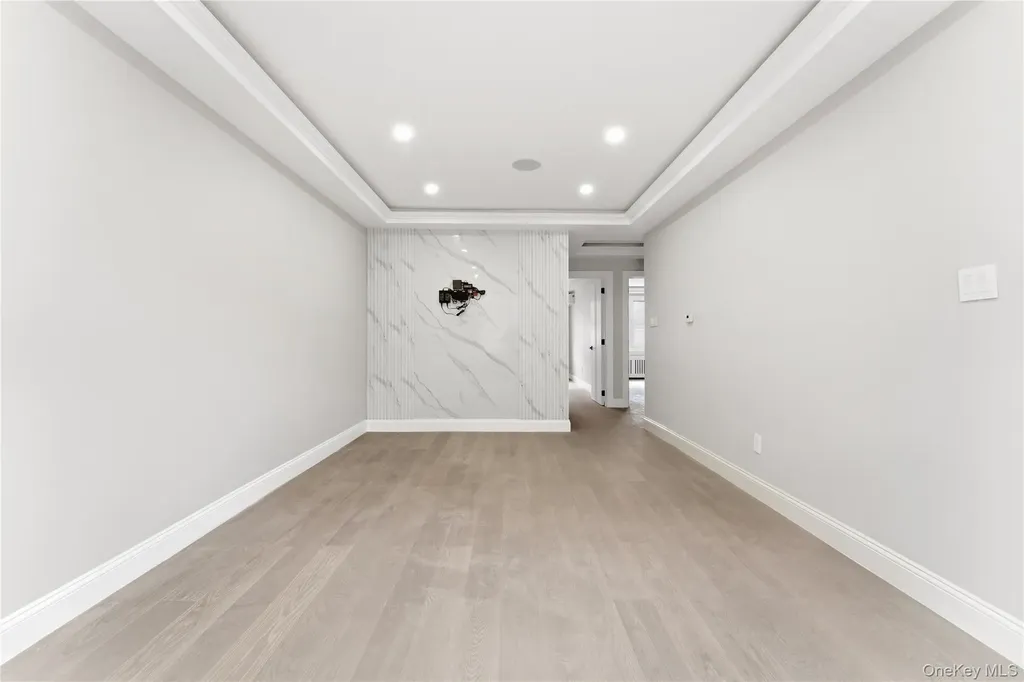 10525 63rd Drive Forest Hills NY 11375
