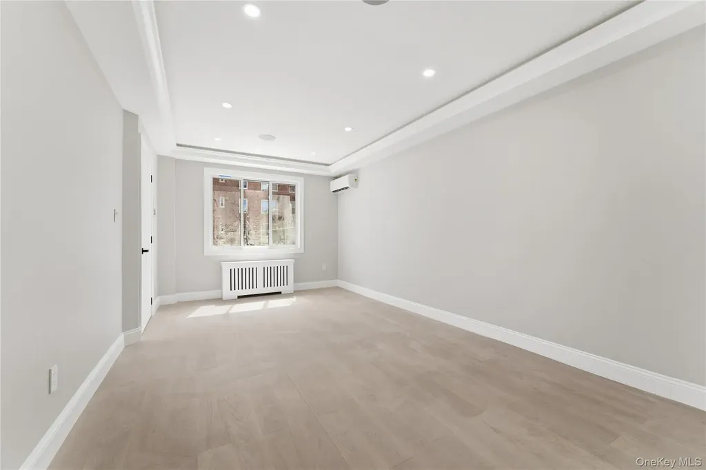 10525 63rd Drive Forest Hills NY 11375