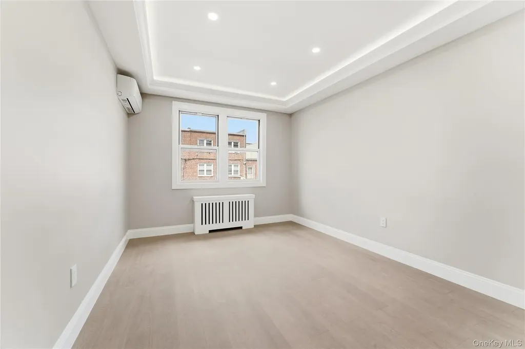 10525 63rd Drive Forest Hills NY 11375