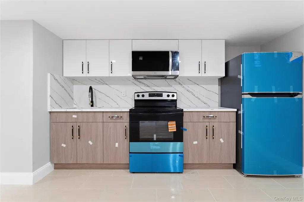 10525 63rd Drive Forest Hills NY 11375