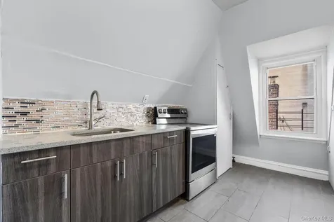 157 Buena Vista Avenue Yonkers NY 10701