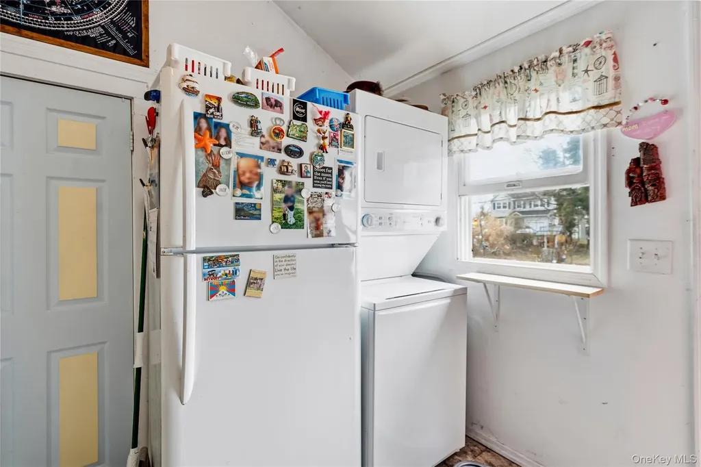 57 Sutton Court West Islip NY 11795