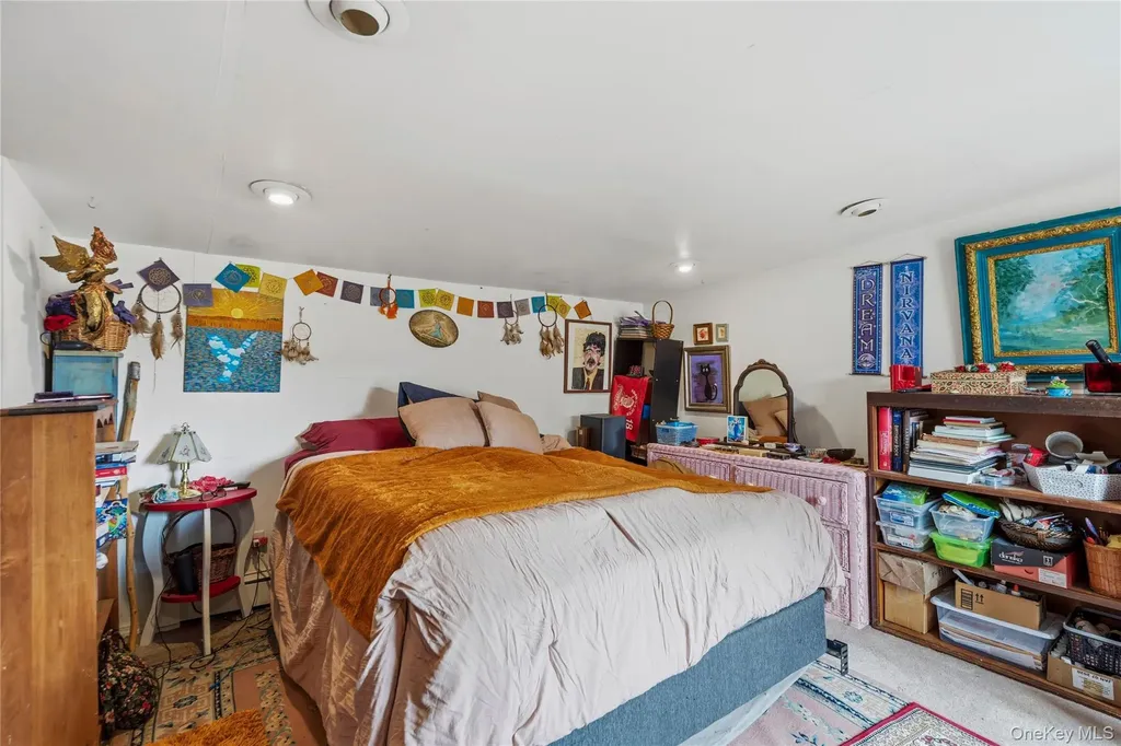 57 Sutton Court West Islip NY 11795