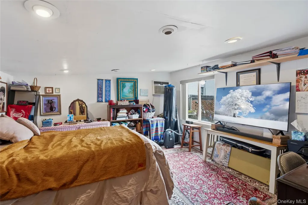 57 Sutton Court West Islip NY 11795