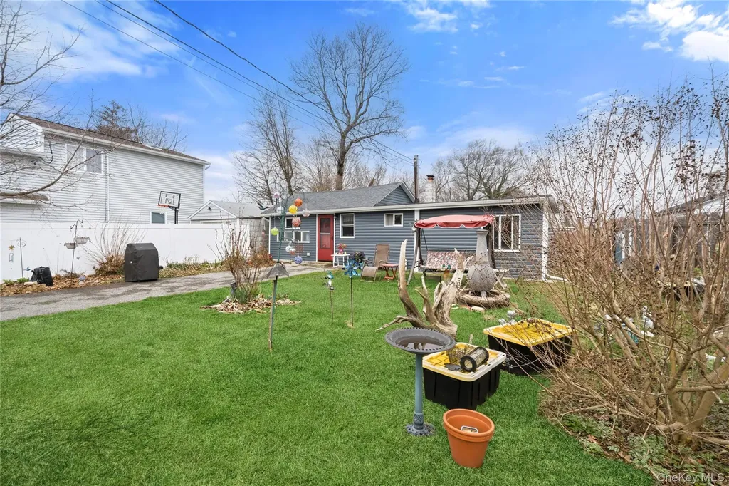 57 Sutton Court West Islip NY 11795