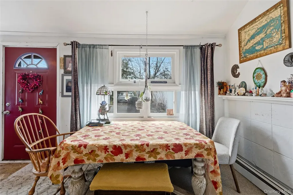 57 Sutton Court West Islip NY 11795