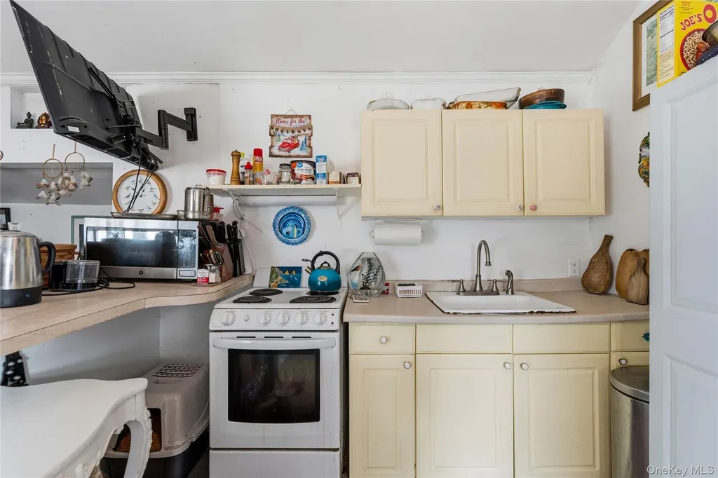 57 Sutton Court West Islip NY 11795