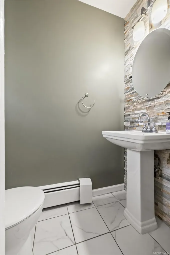 4 Salem Court Suffern NY 10901