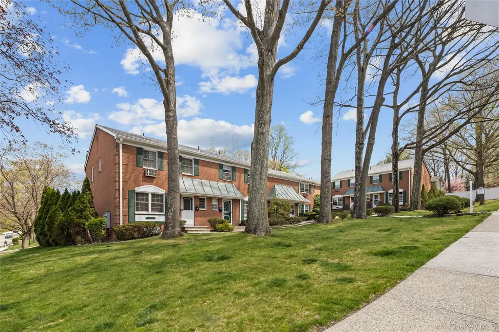 4 Salem Court Suffern NY 10901