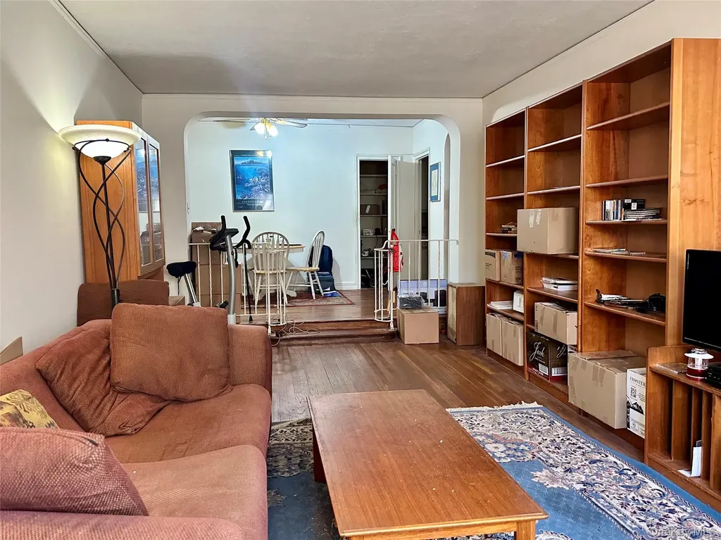 111-50 75th Road Forest Hills NY 11375