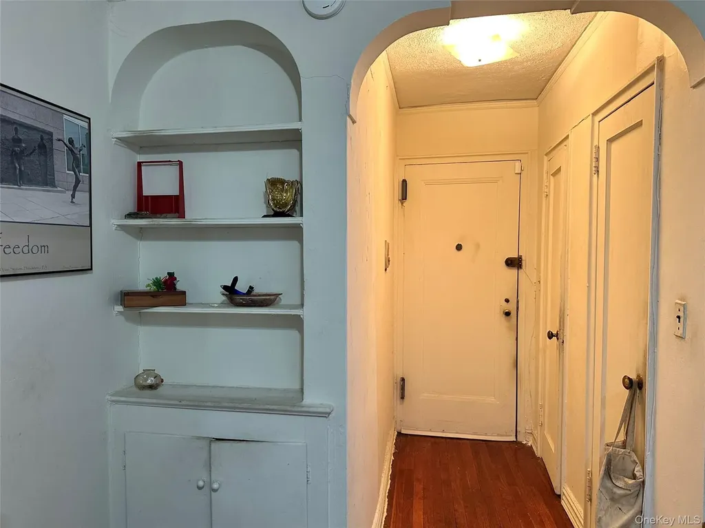 111-50 75th Road Forest Hills NY 11375