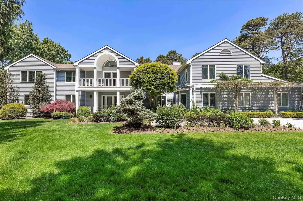 3 Acorn Path Quogue NY 11959