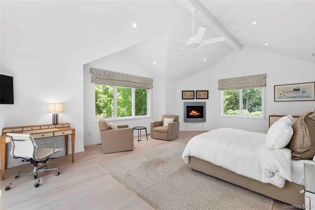 3 Acorn Path Quogue NY 11959