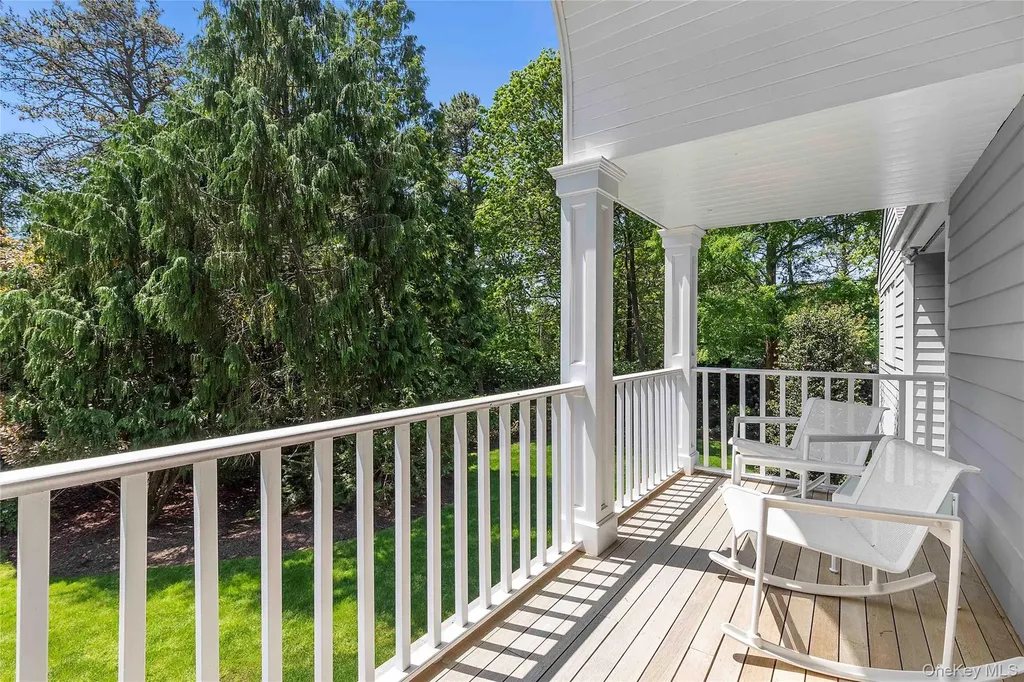 3 Acorn Path Quogue NY 11959