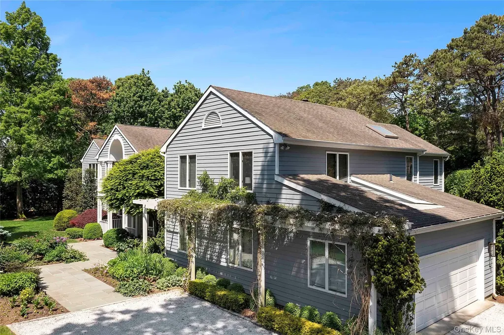 3 Acorn Path Quogue NY 11959