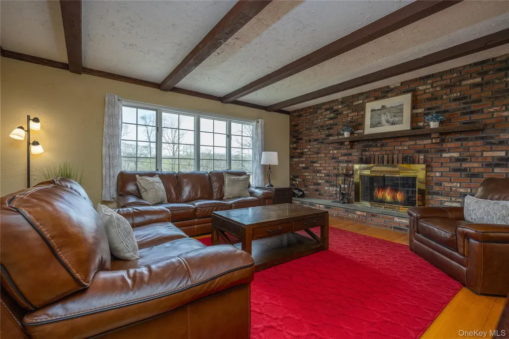 40 Graney Court Pearl River NY 10965