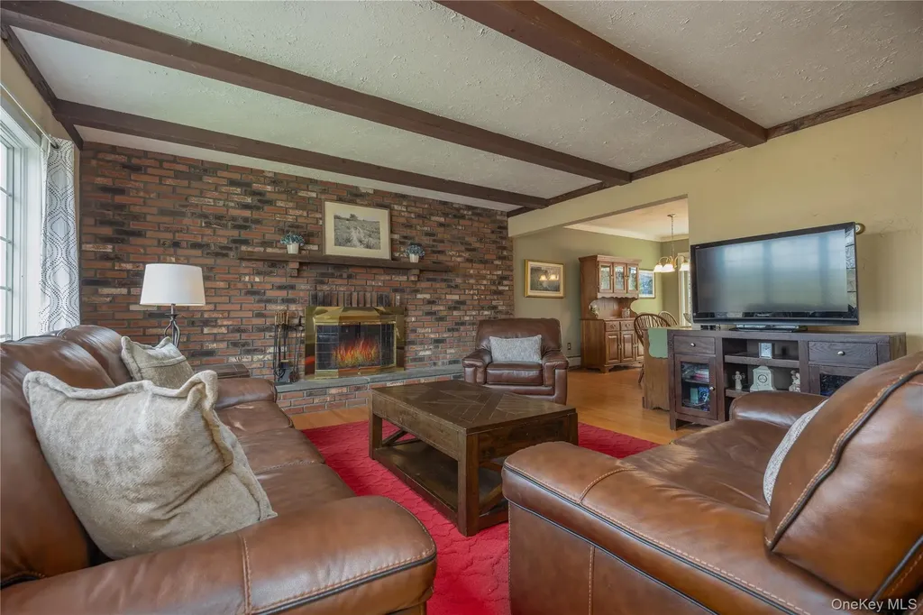 40 Graney Court Pearl River NY 10965