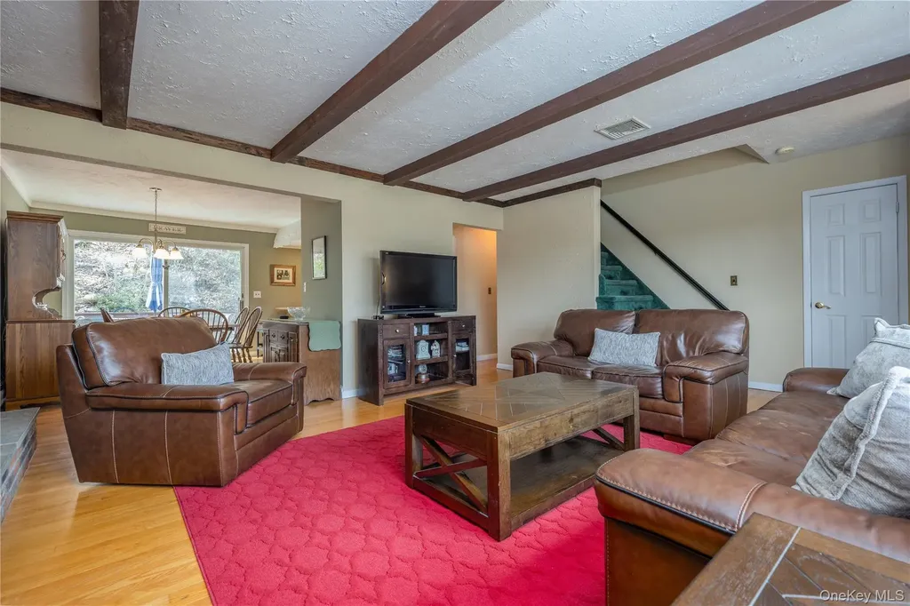 40 Graney Court Pearl River NY 10965