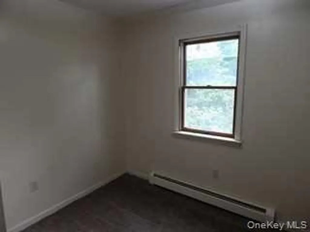 21 Broadway Tivoli NY 12583