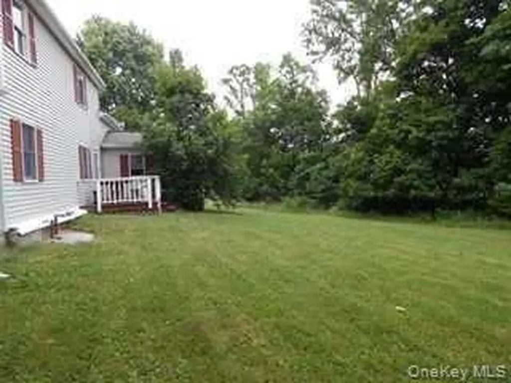 21 Broadway Tivoli NY 12583