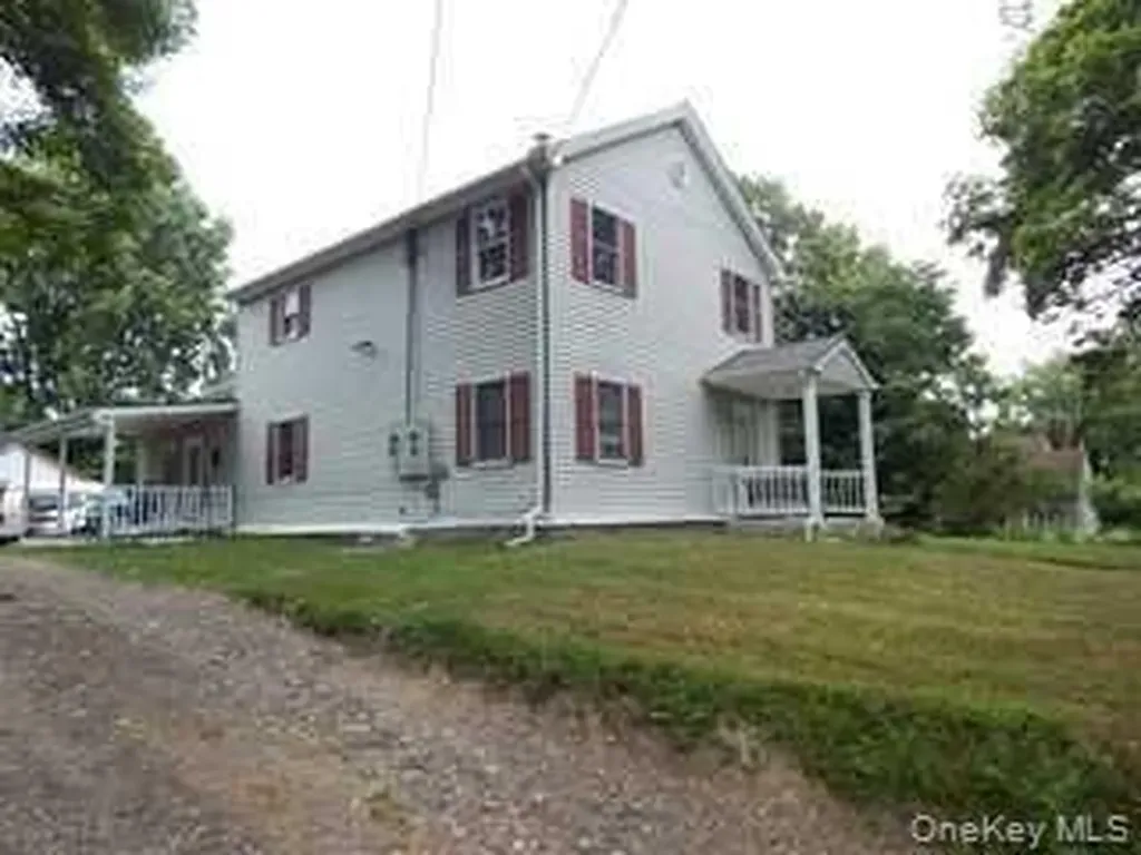 21 Broadway Tivoli NY 12583