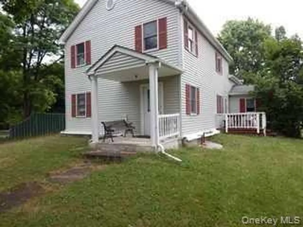 21 Broadway Tivoli NY 12583