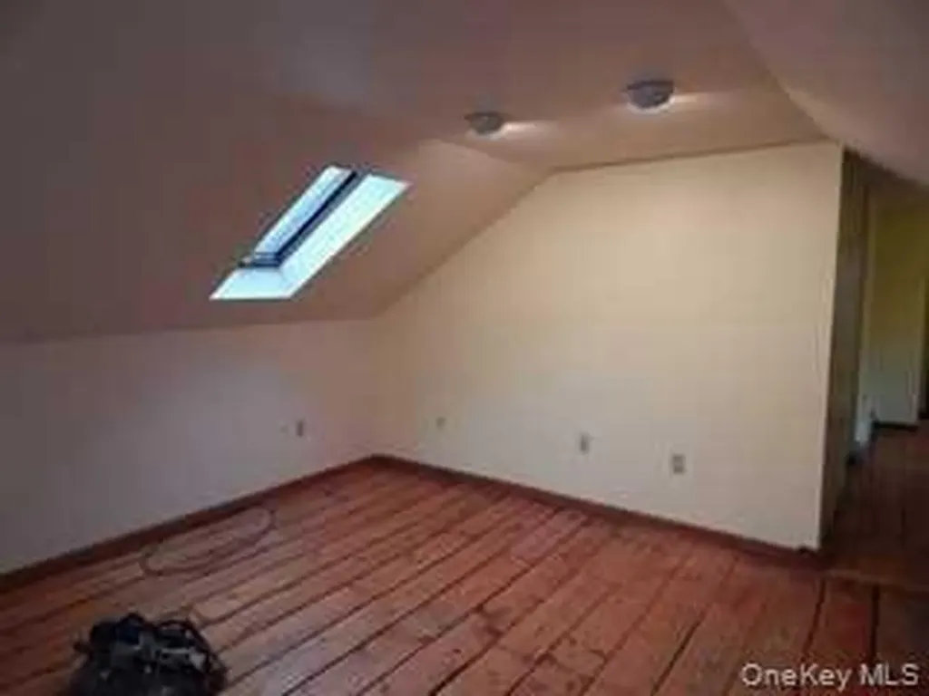 21 Broadway Tivoli NY 12583