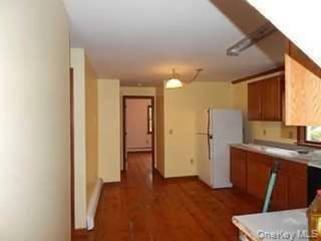 21 Broadway Tivoli NY 12583