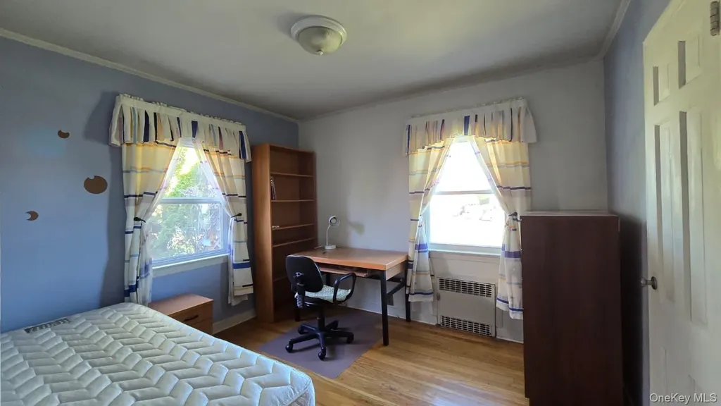 39 Lipton Lane Williston Park NY 11596