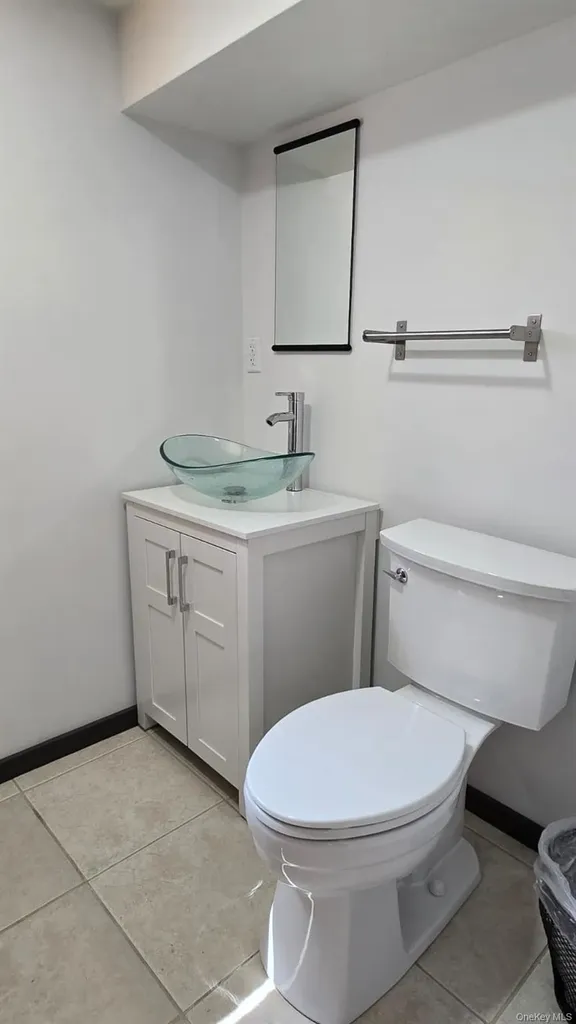 39 Lipton Lane Williston Park NY 11596