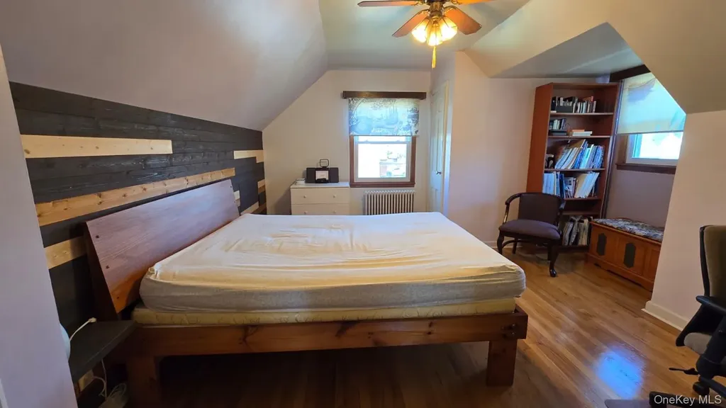 39 Lipton Lane Williston Park NY 11596