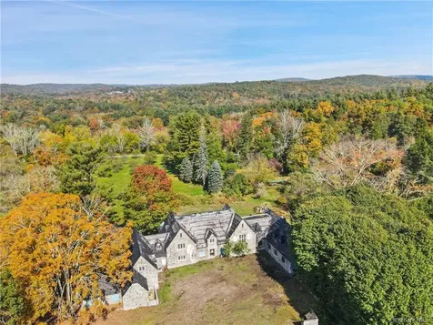 34-42 Boutonville Road Pound Ridge NY 10576