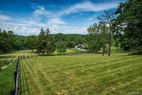34-42 Boutonville Road Pound Ridge NY 10576