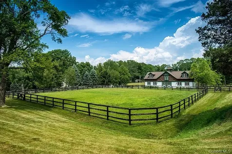 34-42 Boutonville Road Pound Ridge NY 10576