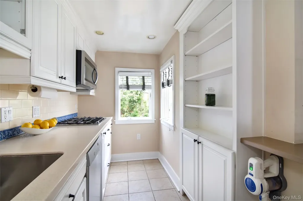 73 Kensington Road Bronxville NY 10708