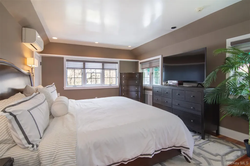 73 Kensington Road Bronxville NY 10708