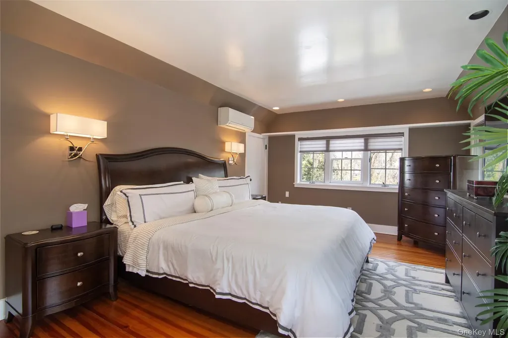 73 Kensington Road Bronxville NY 10708