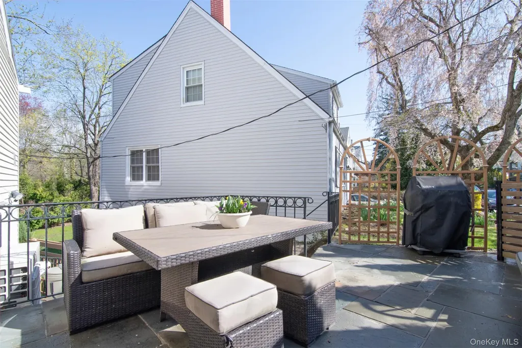 73 Kensington Road Bronxville NY 10708