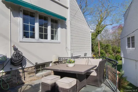 73 Kensington Road Bronxville NY 10708