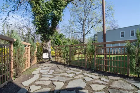 73 Kensington Road Bronxville NY 10708